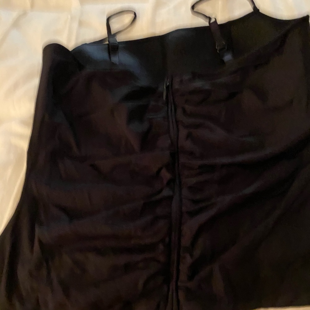 Top - Picture 2 of 2